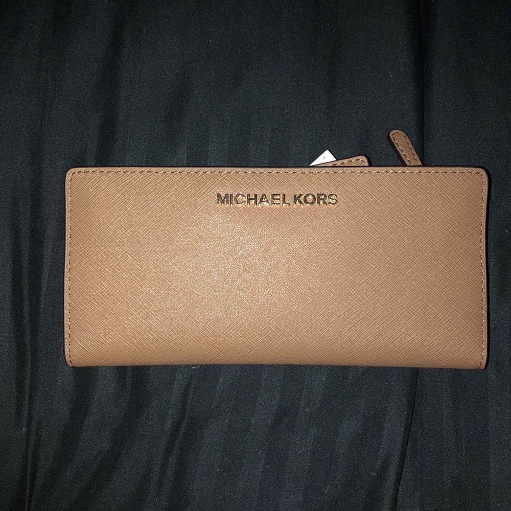 Michael Kors wallet. Brand new with tags